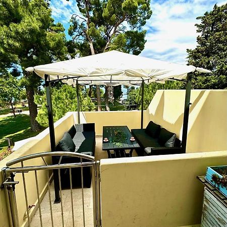 Mirta Deluxe Superior 5 Star Apartment, Your Piece Of Heaven By The Sea & Park, With Sea & Park View Novigrad Istria Exteriör bild