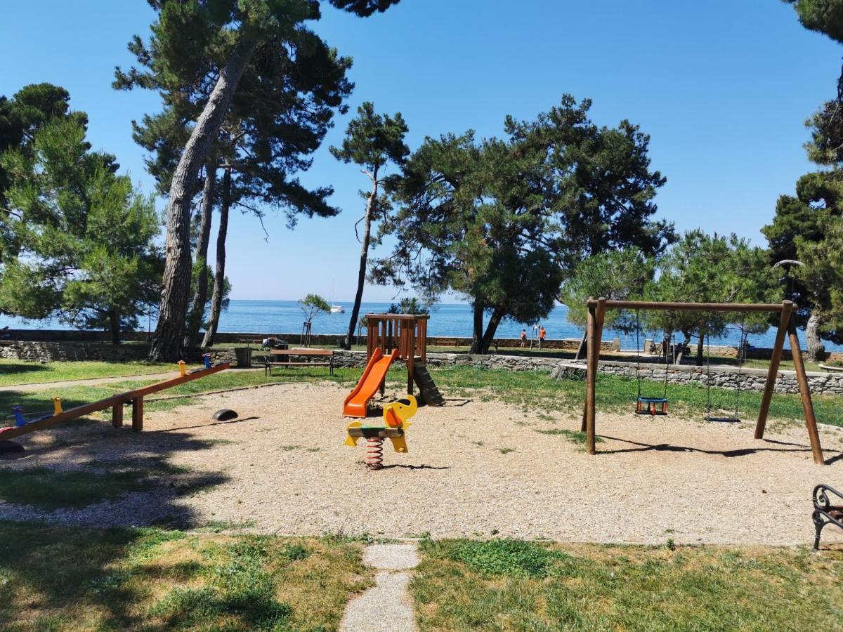 Mirta Deluxe Superior 5 Star Apartment, Your Piece Of Heaven By The Sea & Park, With Sea & Park View Novigrad Istria Exteriör bild